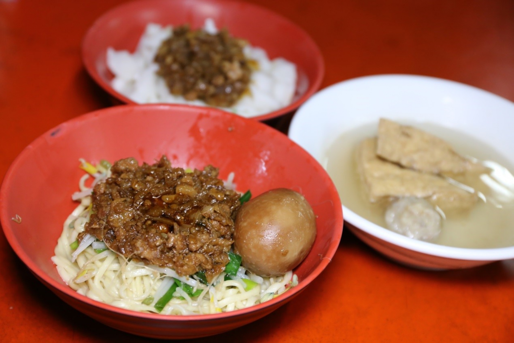 令人食指大動的古早味肉燥麵.jpg