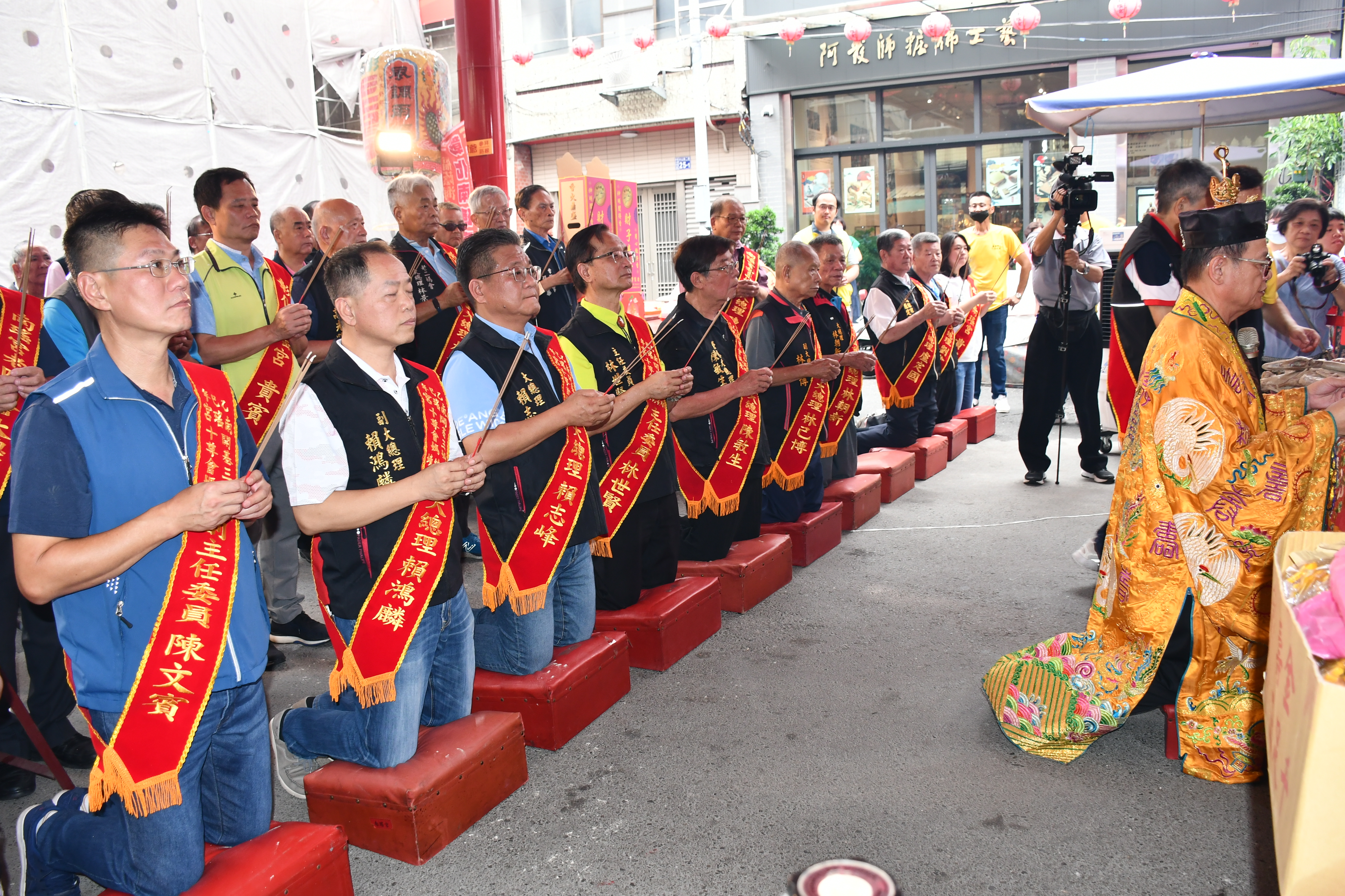 南瑤宮祈安遶境巡角起駕前由道長主持置天台科儀.jpg