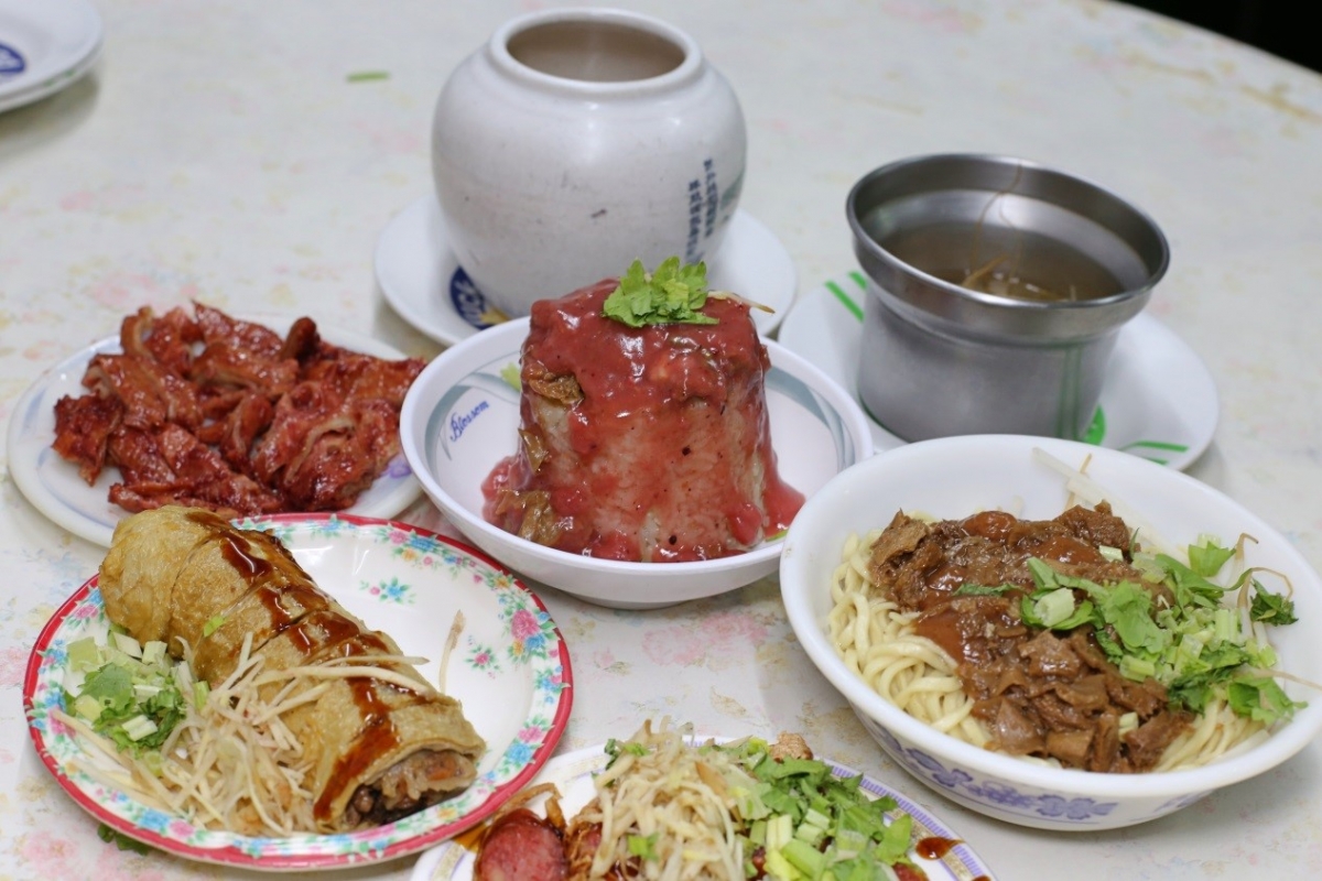 口味特殊的素食米糕受到老饕愛戴，使用養生紅麴與麵筋.jpg